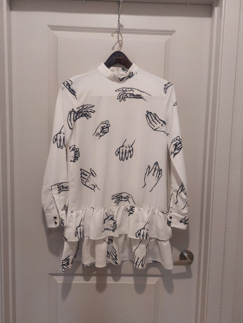 "Front Row Shop" White Hand-Print Long Sleeve Ruffled Peplum Mini Dress Size: L
